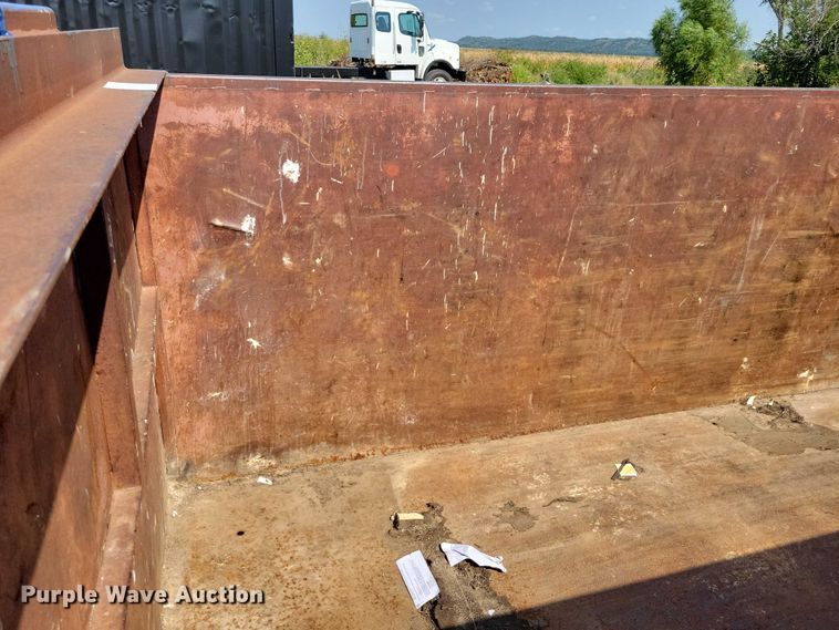 image for item DZ6551 Roll-off dumpster