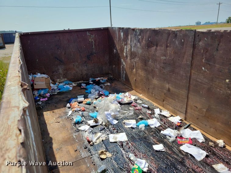 image for item DZ6556 Roll-off dumpster