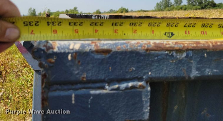 image for item DZ6556 Roll-off dumpster