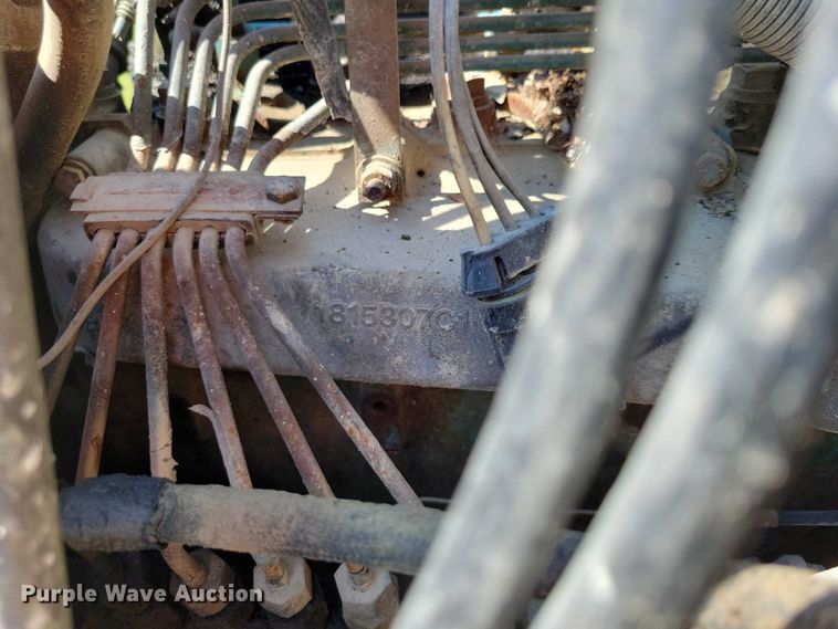 image for item DZ6562 1992 International  4900 hook lift truck