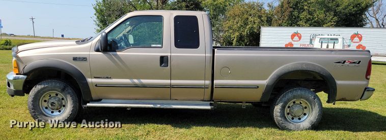 image for item DZ6563 1999 Ford F250 SuperCab pickup truck