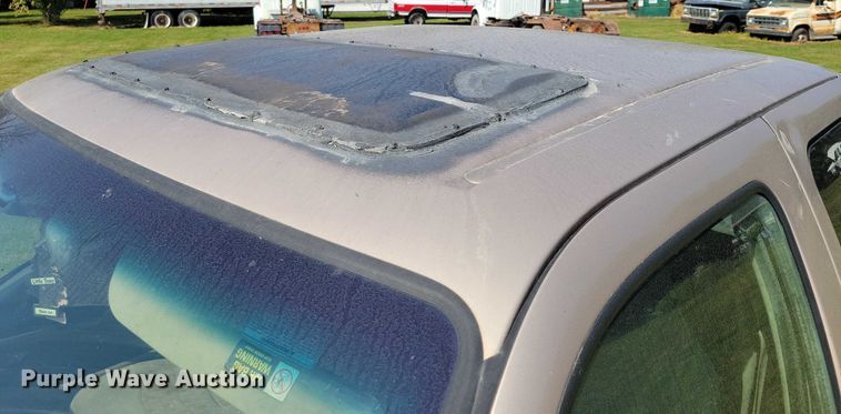 image for item DZ6563 1999 Ford F250 SuperCab pickup truck