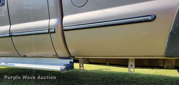 image for item DZ6563 1999 Ford F250 SuperCab pickup truck