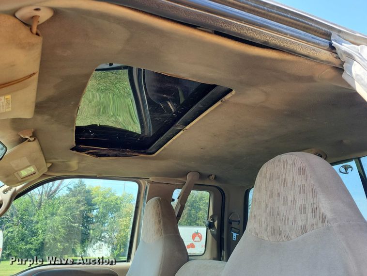 image for item DZ6563 1999 Ford F250 SuperCab pickup truck