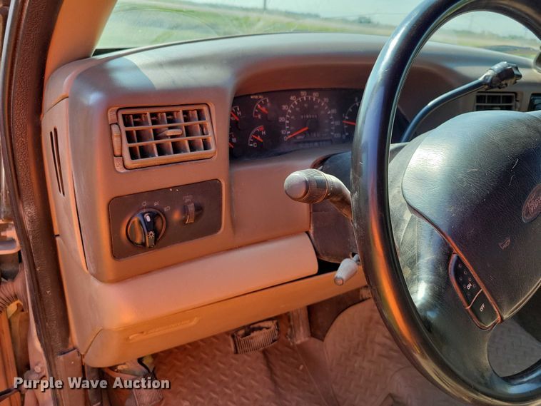 image for item DZ6563 1999 Ford F250 SuperCab pickup truck