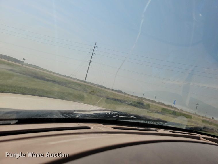 image for item DZ6563 1999 Ford F250 SuperCab pickup truck