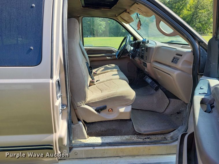 image for item DZ6563 1999 Ford F250 SuperCab pickup truck