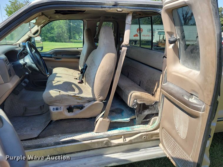 image for item DZ6563 1999 Ford F250 SuperCab pickup truck