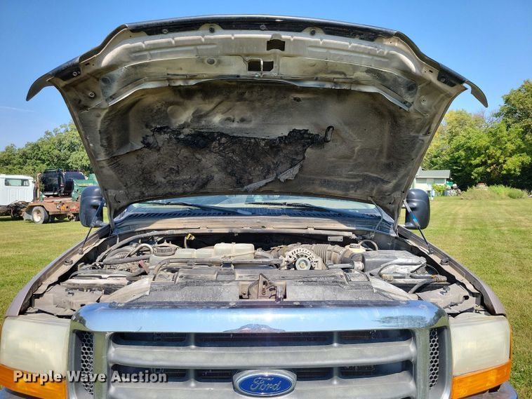 image for item DZ6563 1999 Ford F250 SuperCab pickup truck