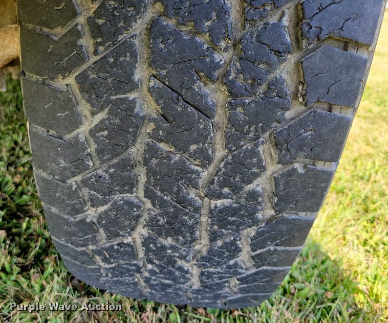 image for item DZ6563 1999 Ford F250 SuperCab pickup truck