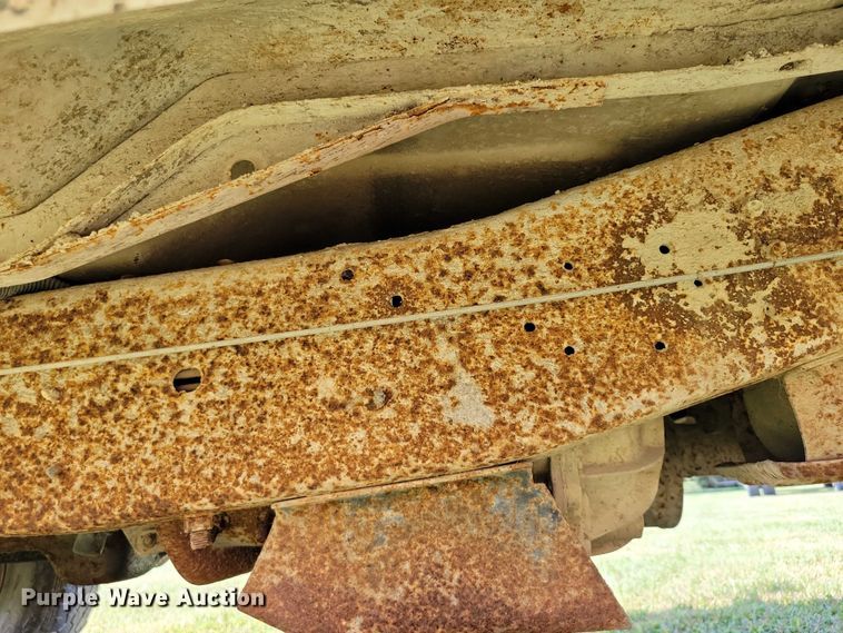 image for item DZ6564 1996 Ford F250 pickup truck