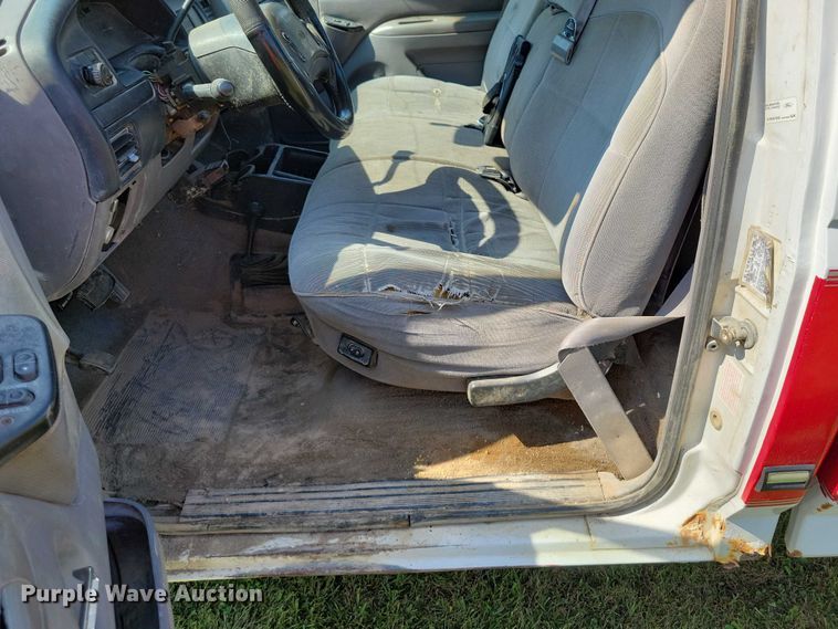 image for item DZ6564 1996 Ford F250 pickup truck