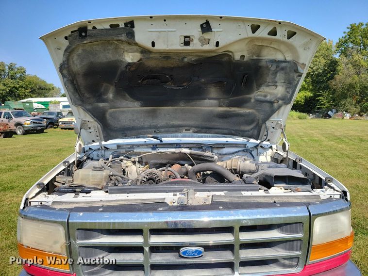 image for item DZ6564 1996 Ford F250 pickup truck