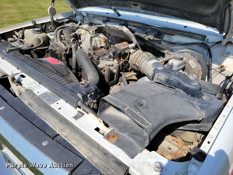 image for item DZ6564 1996 Ford F250 pickup truck