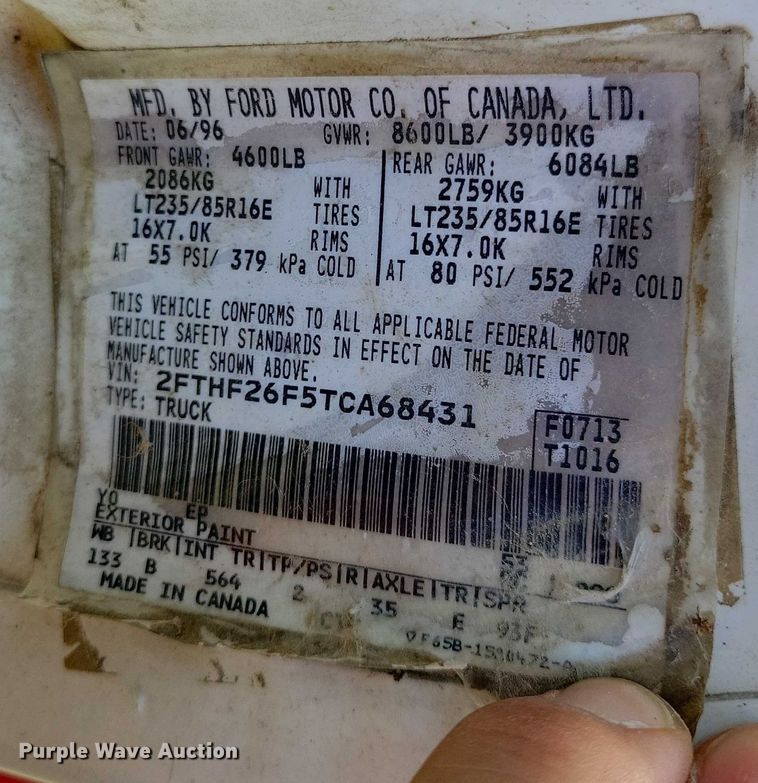 image for item DZ6564 1996 Ford F250 pickup truck