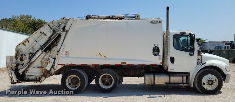 image for item DZ6566 2007 Freightliner  M2 Business Class refuse truck