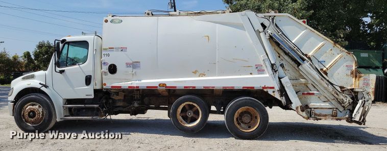 image for item DZ6566 2007 Freightliner  M2 Business Class refuse truck