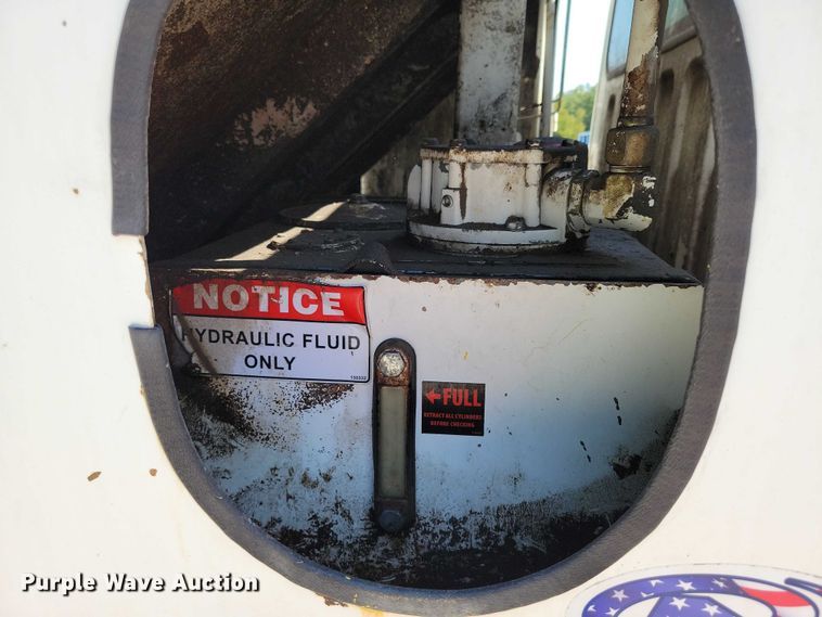 image for item DZ6566 2007 Freightliner  M2 Business Class refuse truck