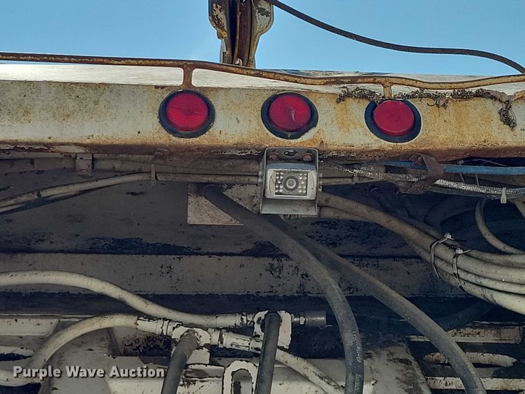 image for item DZ6566 2007 Freightliner  M2 Business Class refuse truck