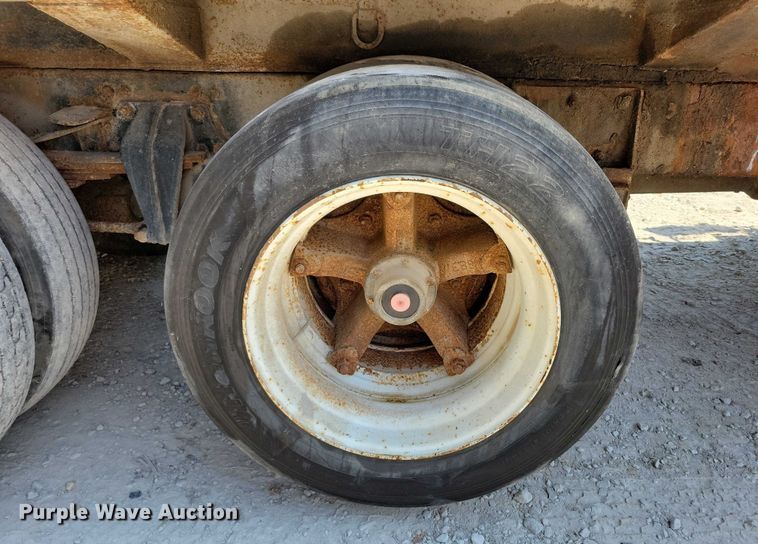 image for item DZ6566 2007 Freightliner  M2 Business Class refuse truck