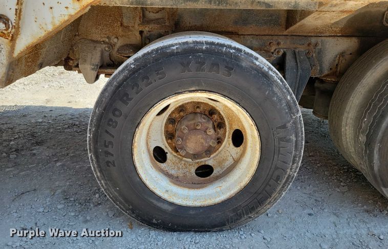 image for item DZ6566 2007 Freightliner  M2 Business Class refuse truck