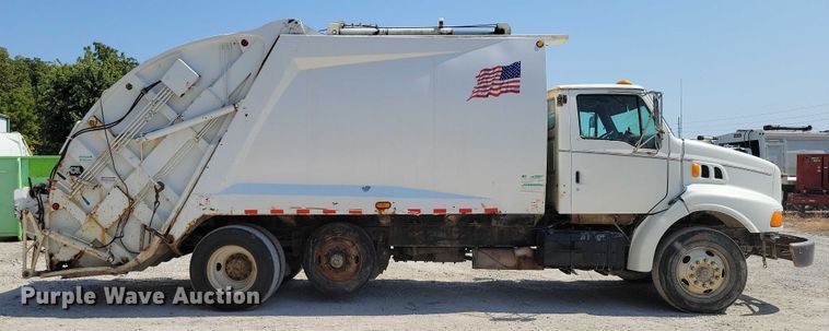 image for item DZ6567 1998 Ford L8513 refuse truck