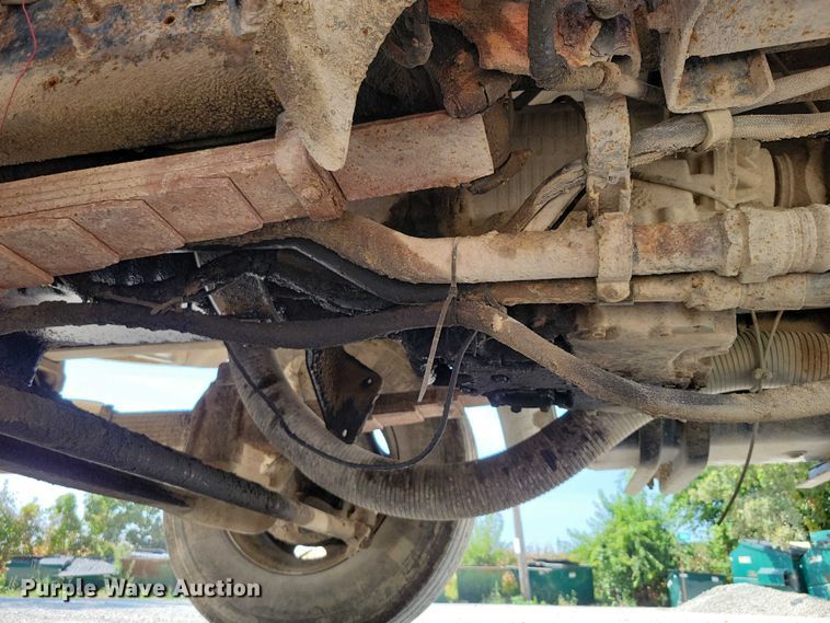 image for item DZ6567 1998 Ford L8513 refuse truck