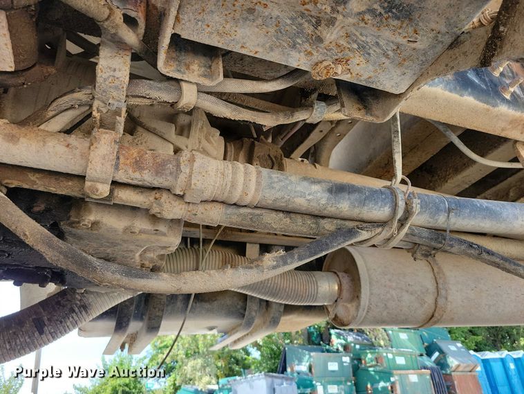 image for item DZ6567 1998 Ford L8513 refuse truck