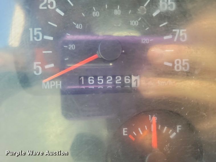 image for item DZ6567 1998 Ford L8513 refuse truck