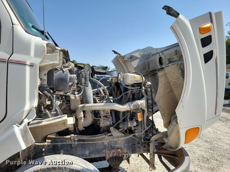 image for item DZ6567 1998 Ford L8513 refuse truck