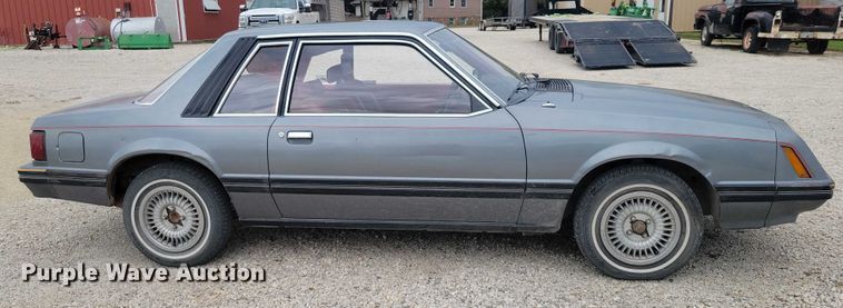 image for item DZ6577 1982 Ford Mustang 