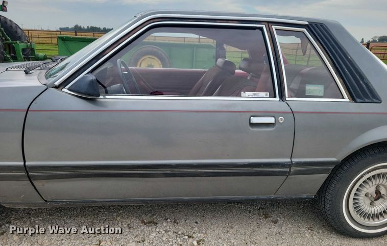 image for item DZ6577 1982 Ford Mustang 