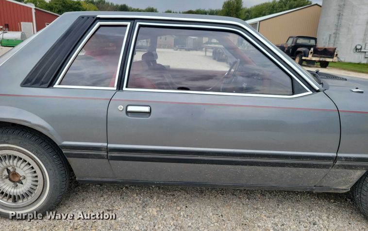 image for item DZ6577 1982 Ford Mustang 