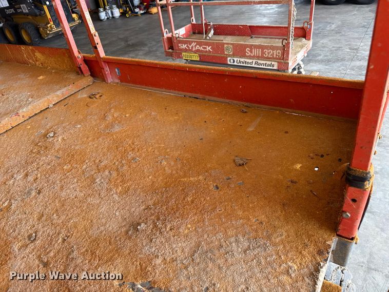 image for item DZ8964 Skyjack SJ7127 scissor lift