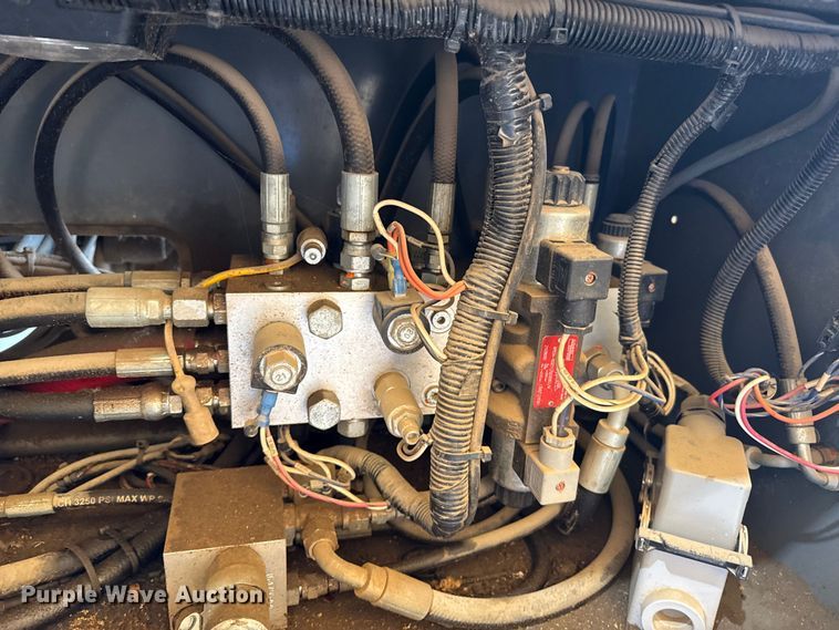 image for item DZ8964 Skyjack SJ7127 scissor lift