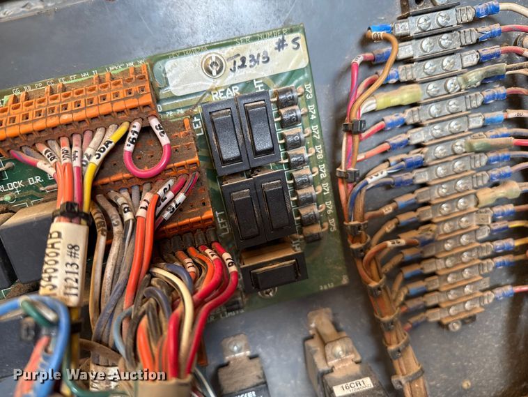 image for item DZ8964 Skyjack SJ7127 scissor lift