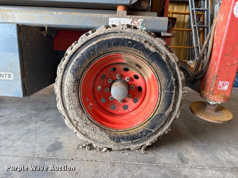 image for item DZ8964 Skyjack SJ7127 scissor lift