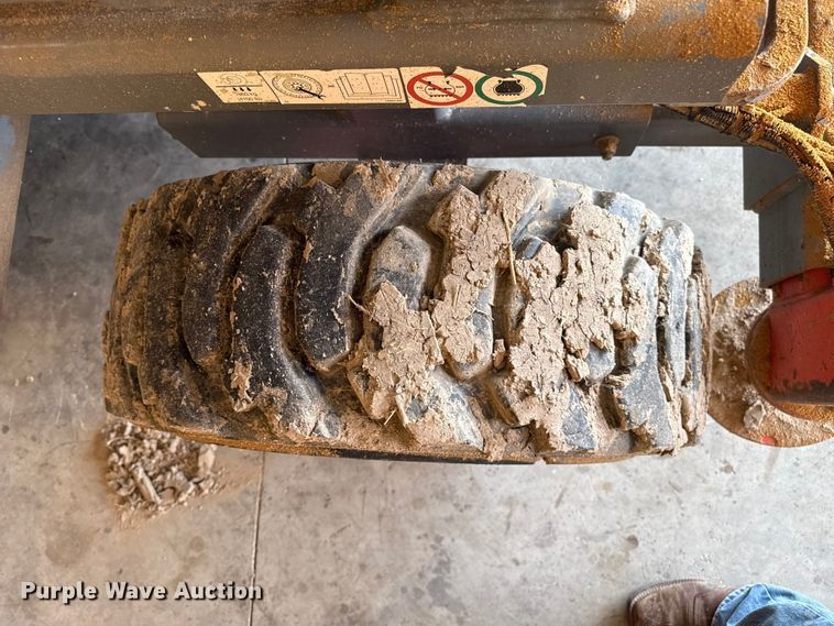 image for item DZ8964 Skyjack SJ7127 scissor lift