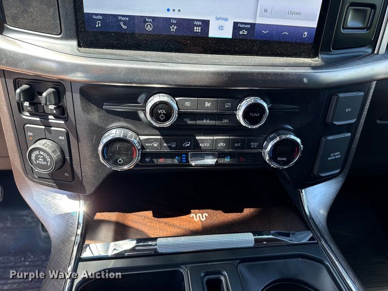 image for item DZ8966 2021 Ford F150 King Ranch SuperCrew pickup truck