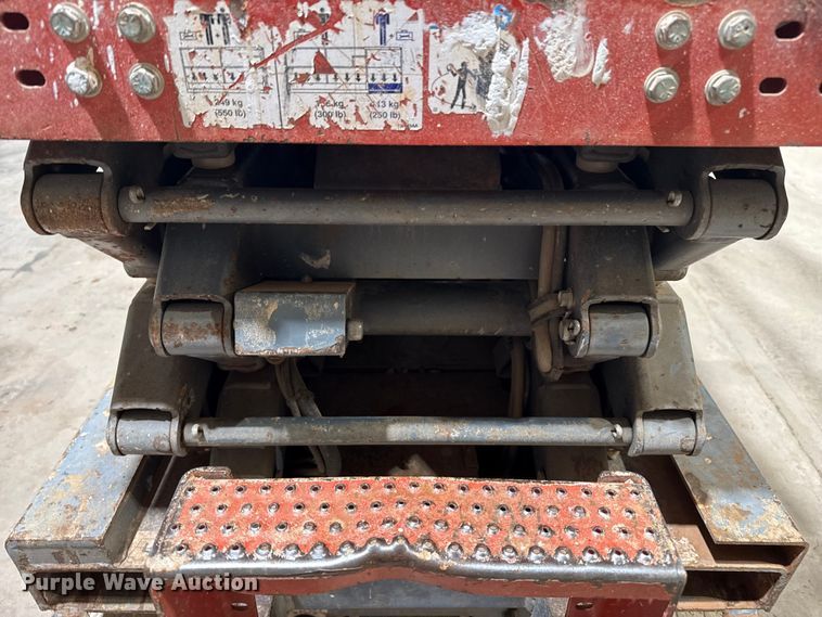 image for item DZ8975 2012 Skyjack SJ III 3219 scissor lift