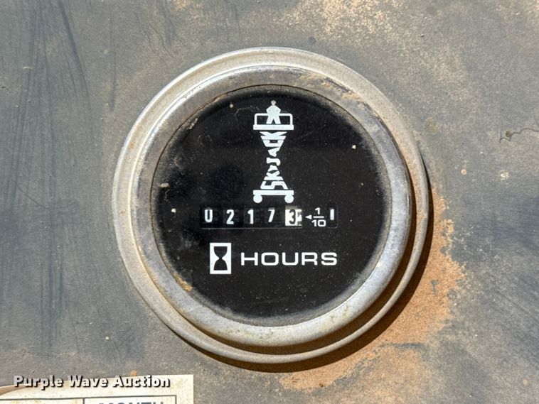 image for item DZ8975 2012 Skyjack SJ III 3219 scissor lift