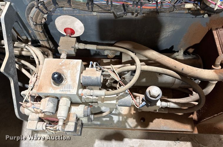 image for item DZ8975 2012 Skyjack SJ III 3219 scissor lift