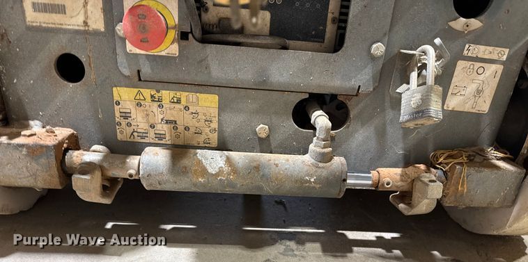 image for item DZ8975 2012 Skyjack SJ III 3219 scissor lift