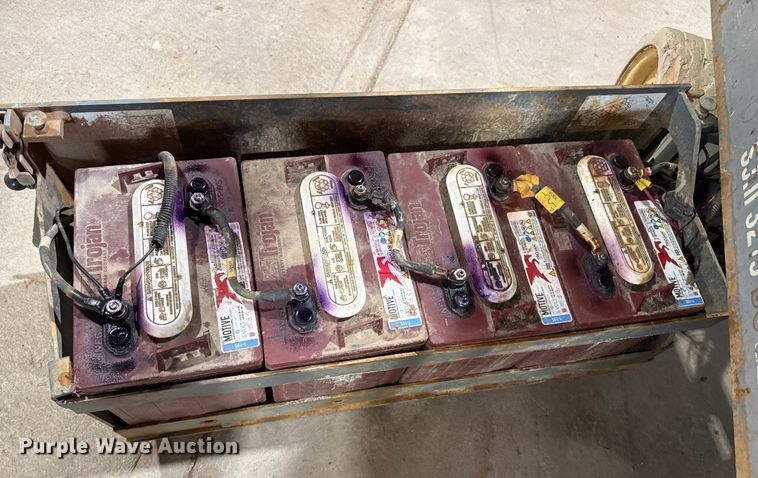 image for item DZ8975 2012 Skyjack SJ III 3219 scissor lift