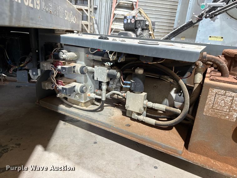 image for item DZ8975 2012 Skyjack SJ III 3219 scissor lift