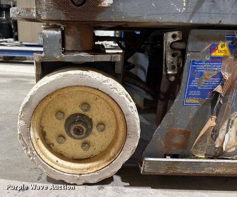 image for item DZ8975 2012 Skyjack SJ III 3219 scissor lift