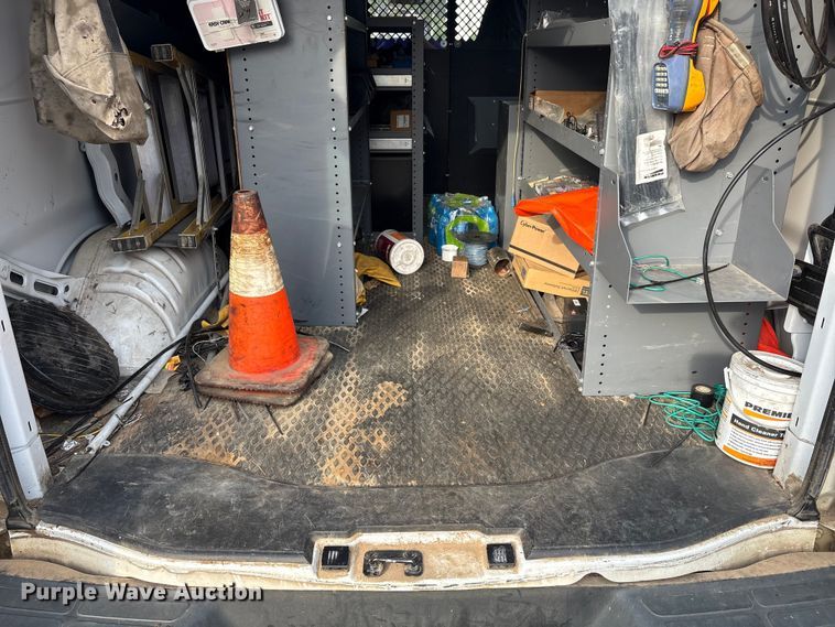 image for item EA7523 2019 Chevrolet Express 2500 van