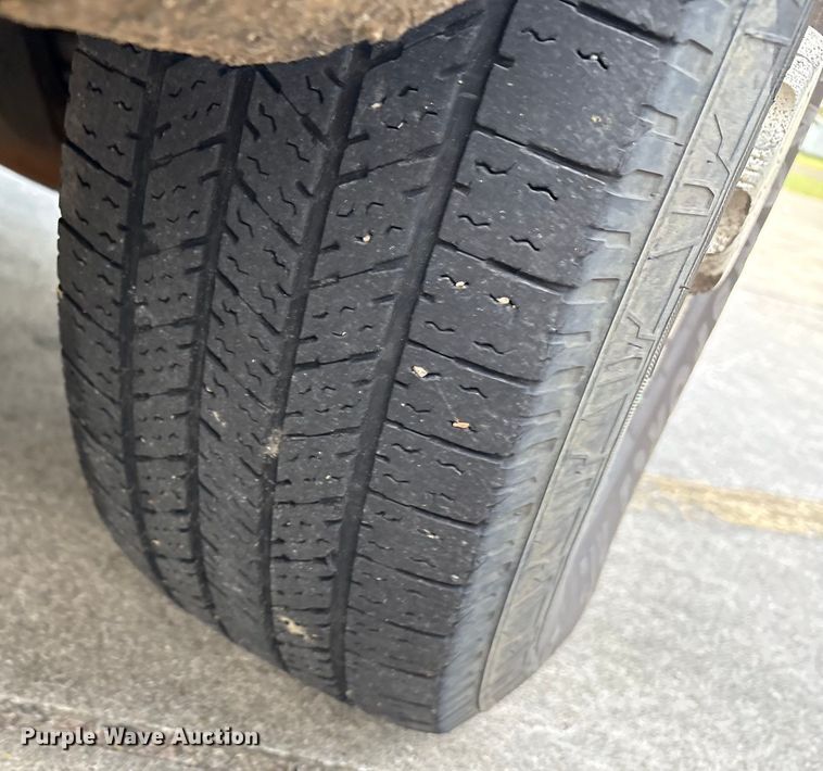 image for item EA7523 2019 Chevrolet Express 2500 van