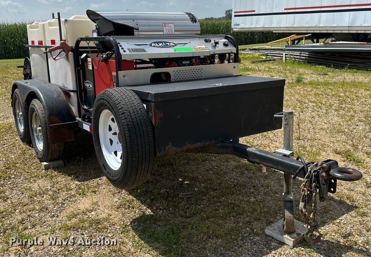 image for item EB2896 2017 Alkota 4405EAA hot water pressure washer trailer