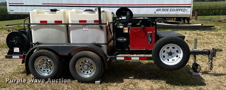 image for item EB2896 2017 Alkota 4405EAA hot water pressure washer trailer
